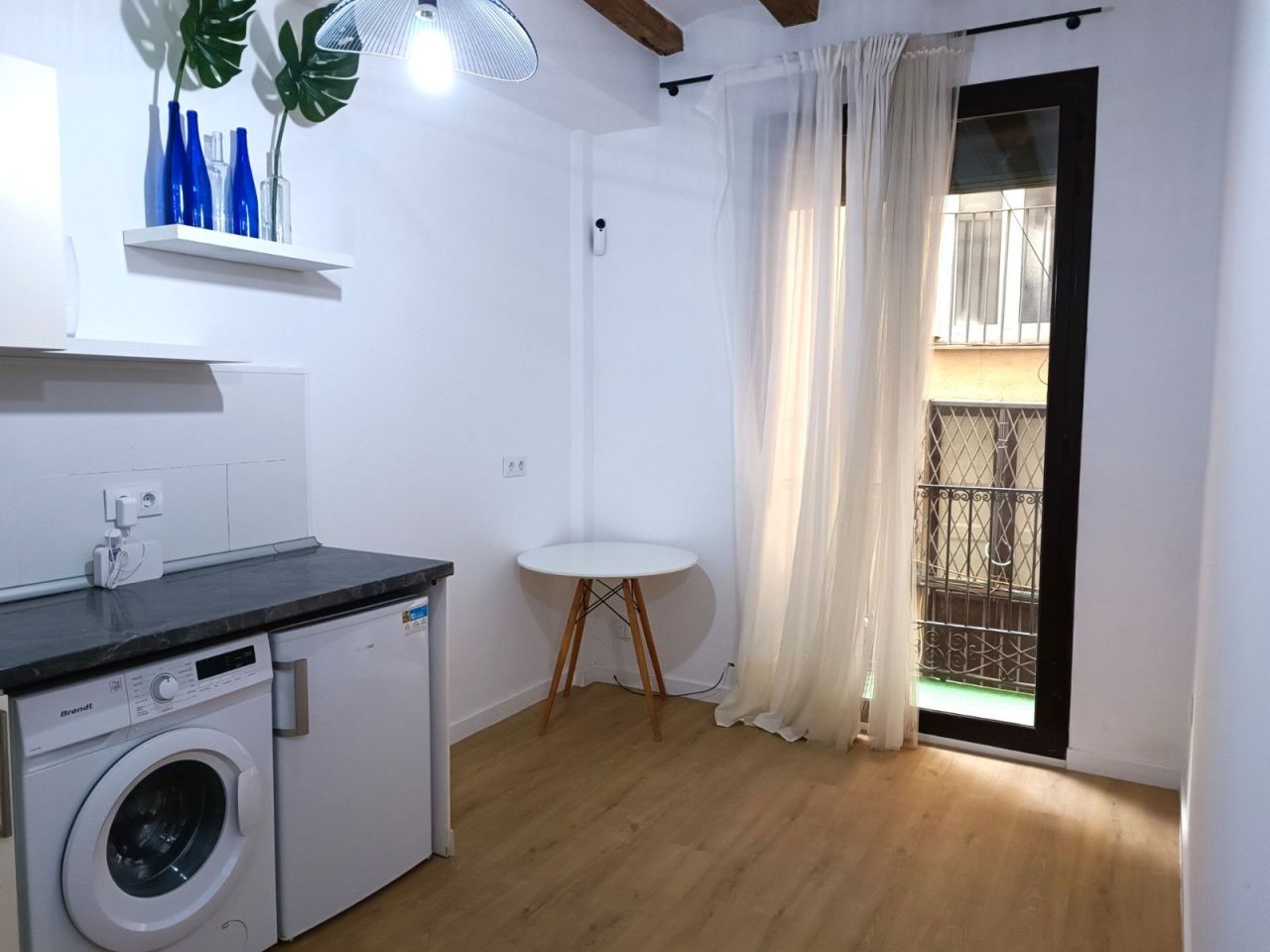 Квартира в Барселоне, Испания, 27 м² - фото 2