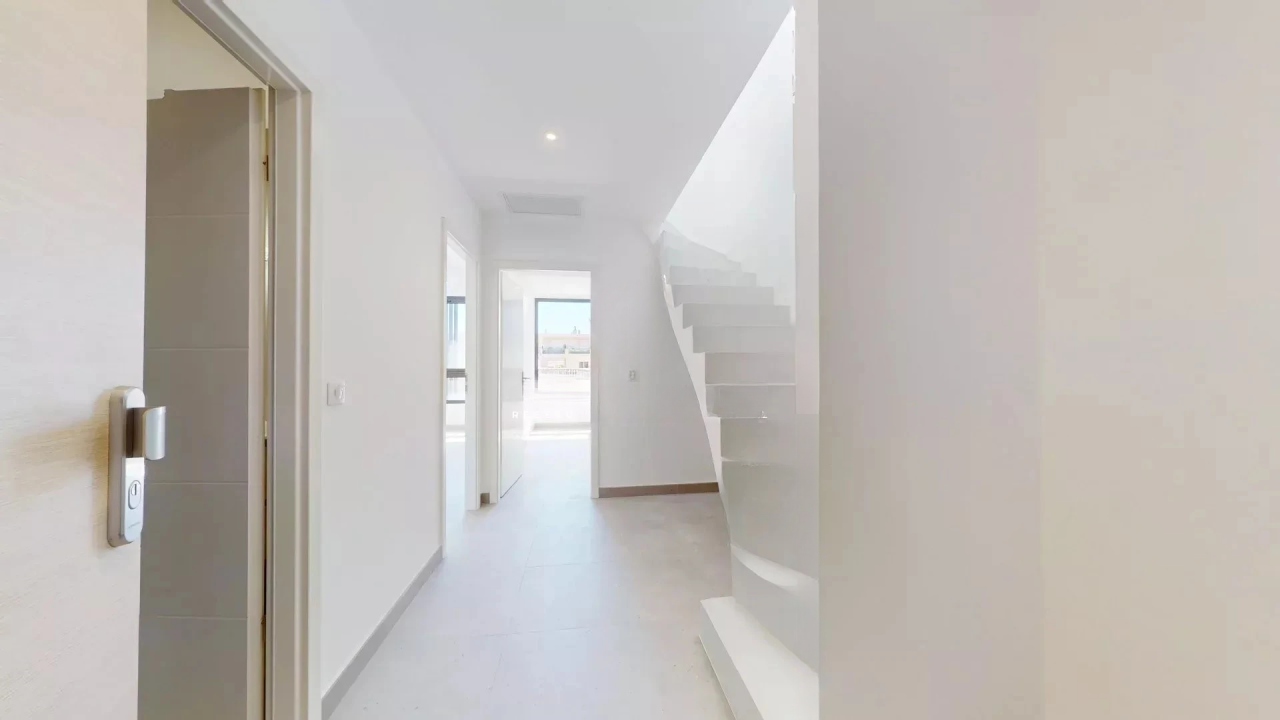 Квартира в Каннах, Франция, 109 м² - фото 2