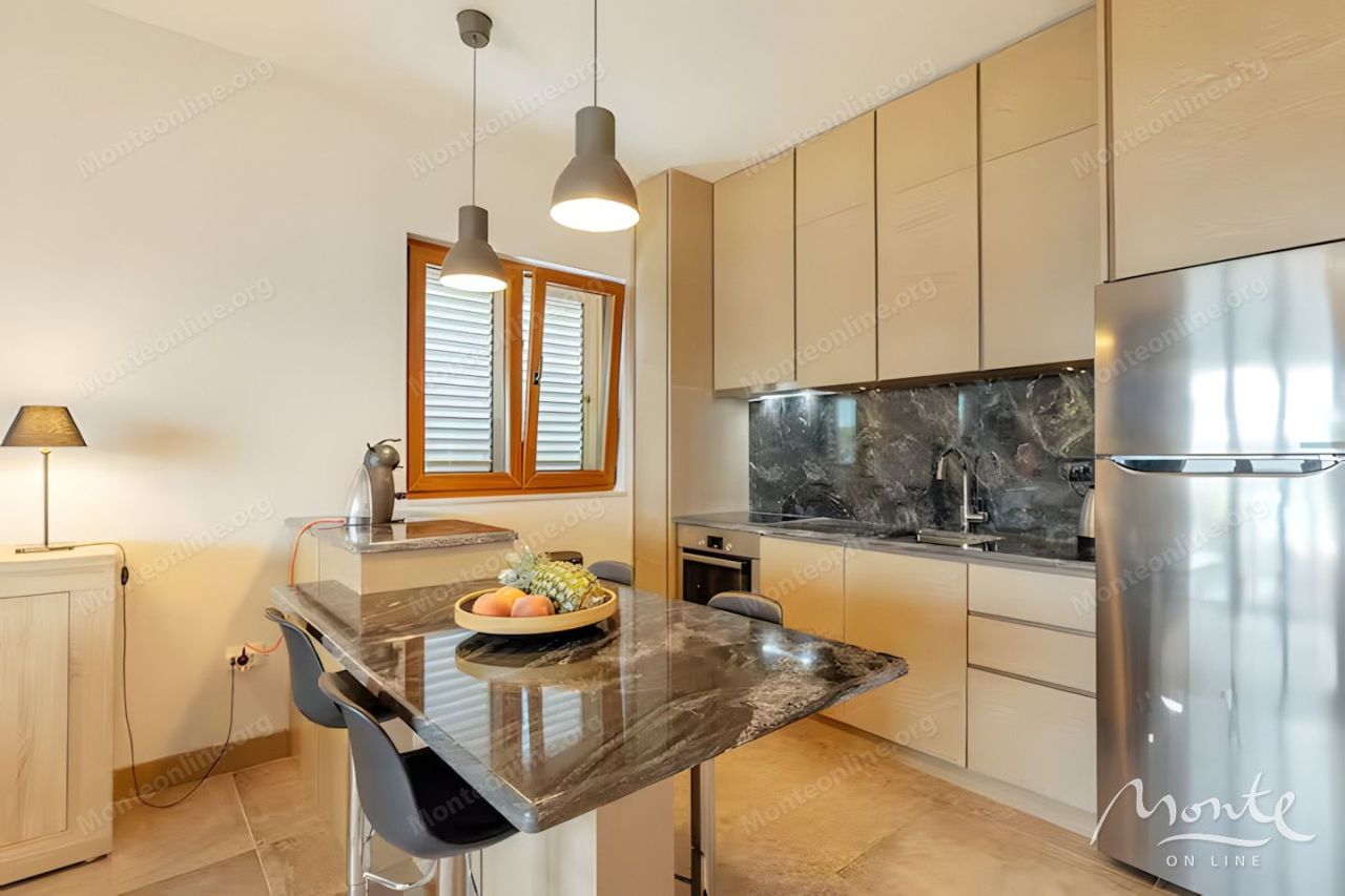 Апартаменты в Тивате, Черногория, 110 м² - фото 13