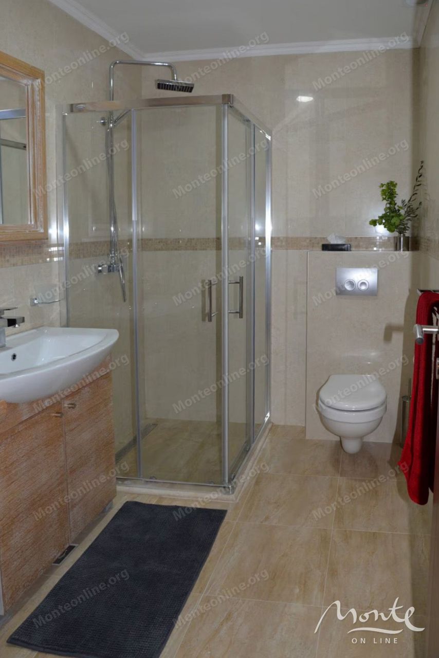 Апартаменты в Тивате, Черногория, 110 м² - фото 17