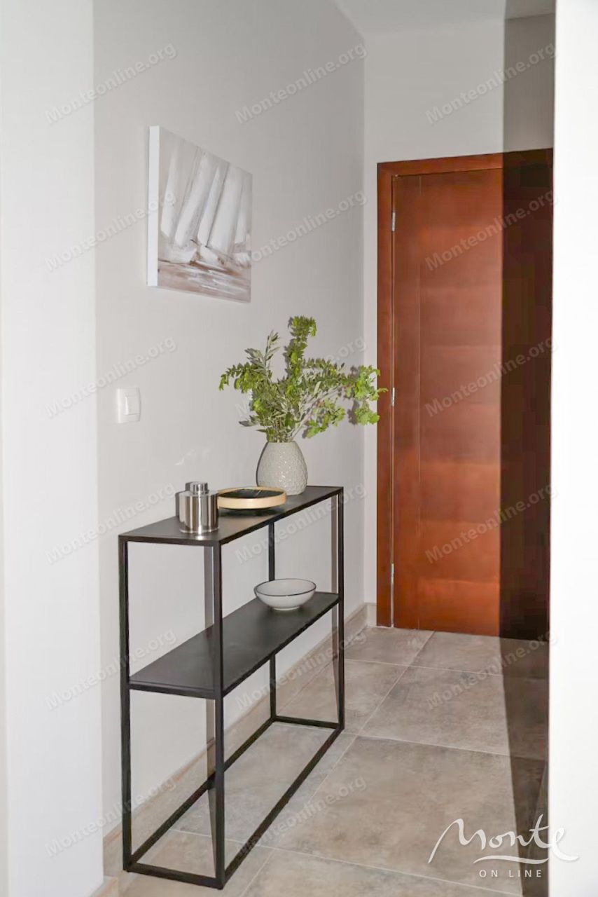 Апартаменты в Тивате, Черногория, 110 м² - фото 19