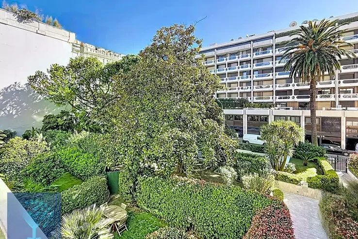 Квартира в Каннах, Франция, 68 м² - фото 2