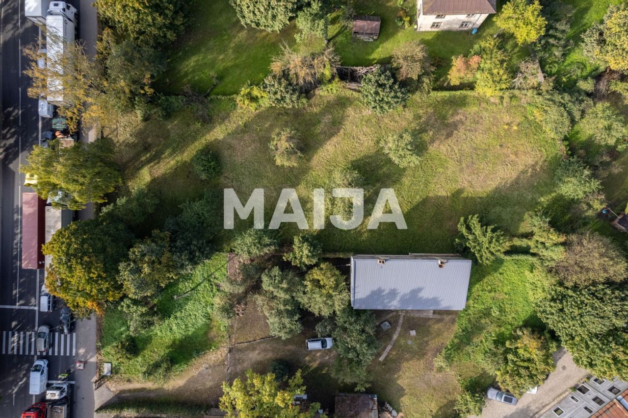 Земля в Риге, Латвия, 1 494 м² - фото 1