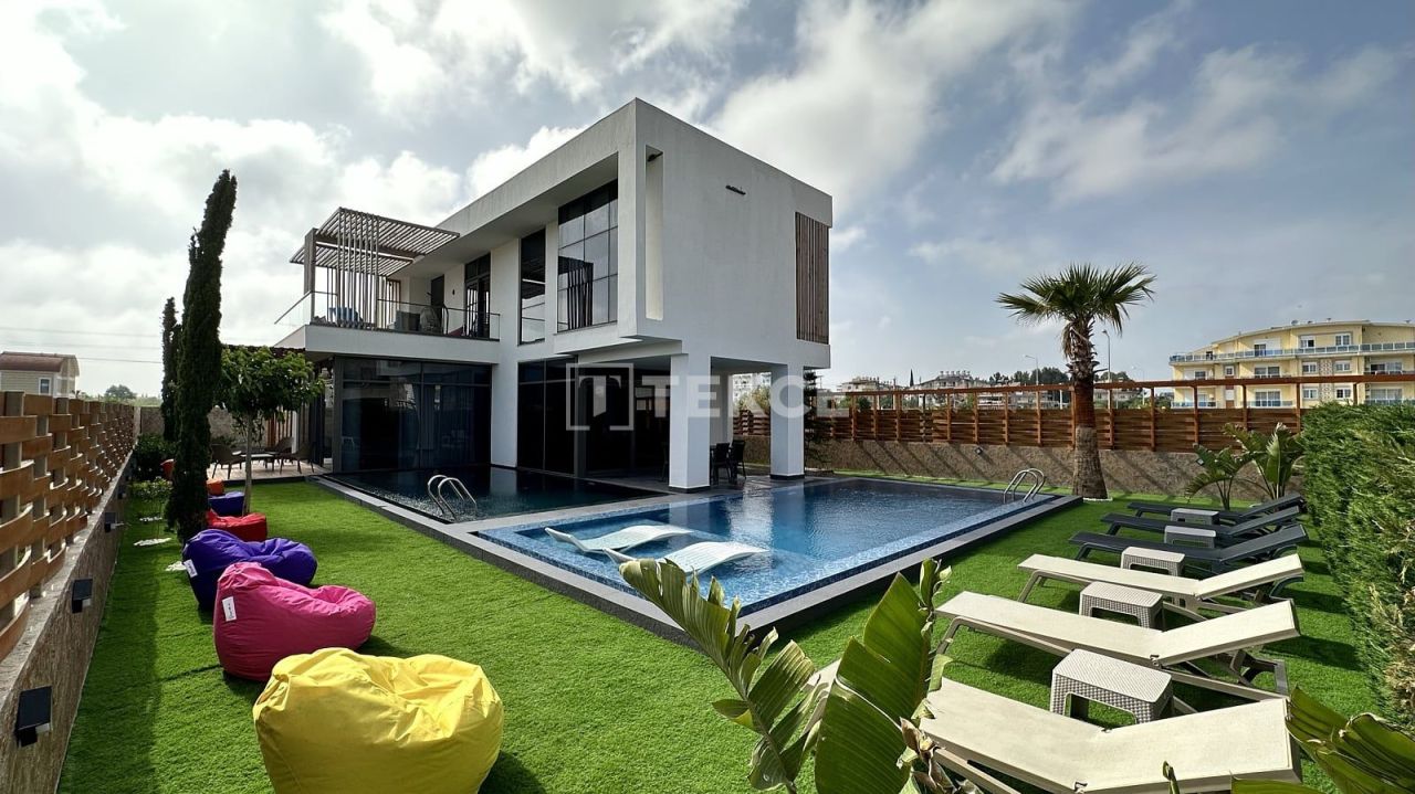 Вилла в Серике, Турция, 240 м² - фото 1