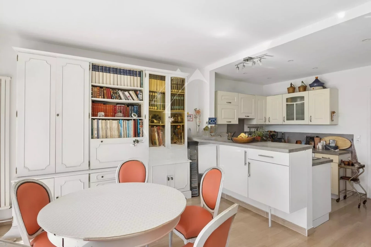 Квартира в Каннах, Франция, 91 м² - фото 9