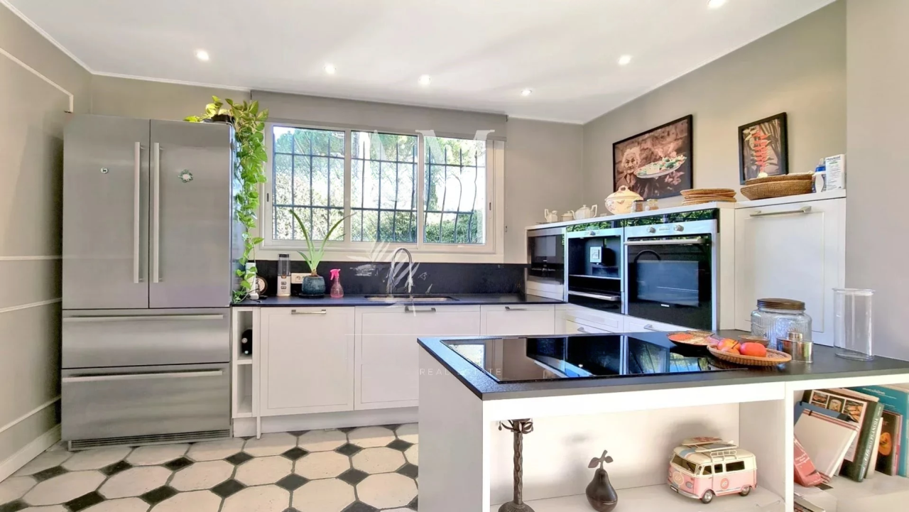 Квартира в Каннах, Франция, 140 м² - фото 9