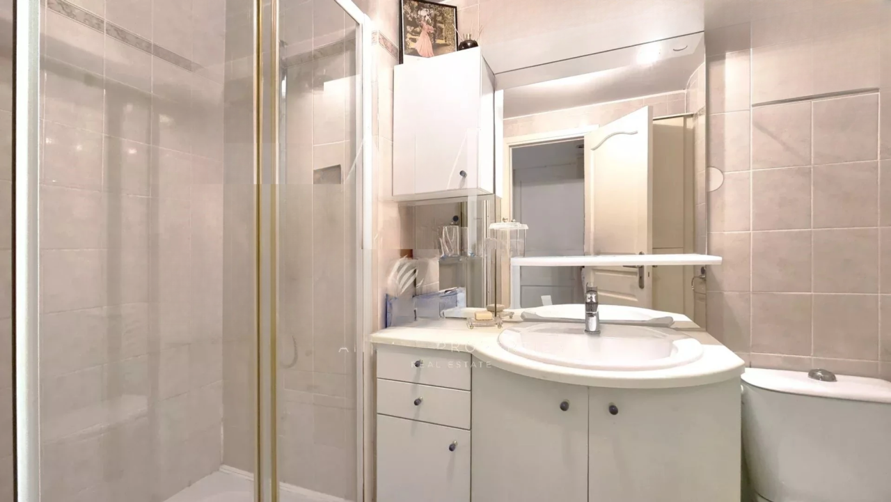 Квартира в Каннах, Франция, 78 м² - фото 11