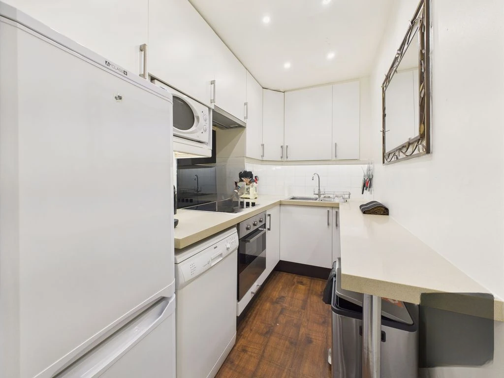 Квартира в Лондоне, Великобритания, 81 м² - фото 12