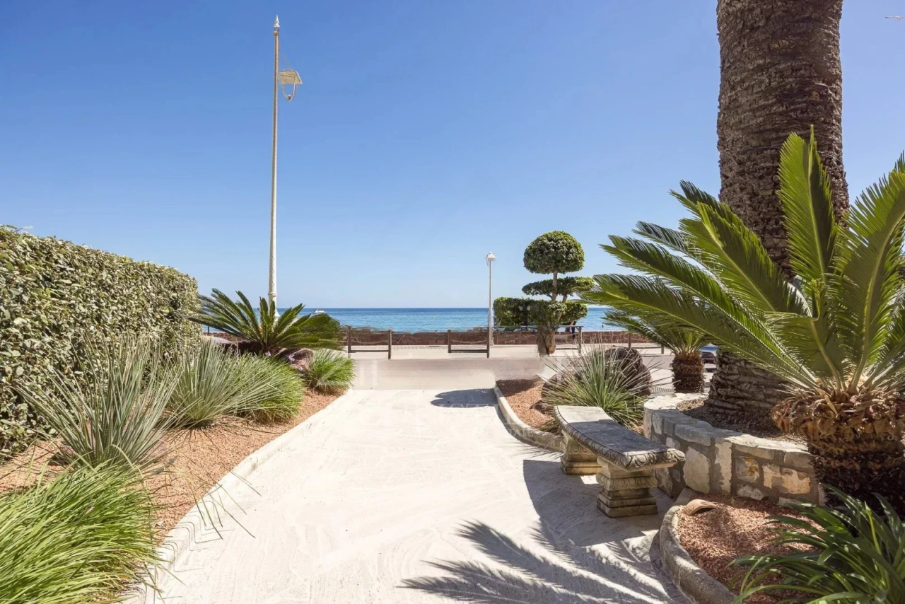 Квартира в Каннах, Франция, 69 м² - фото 12