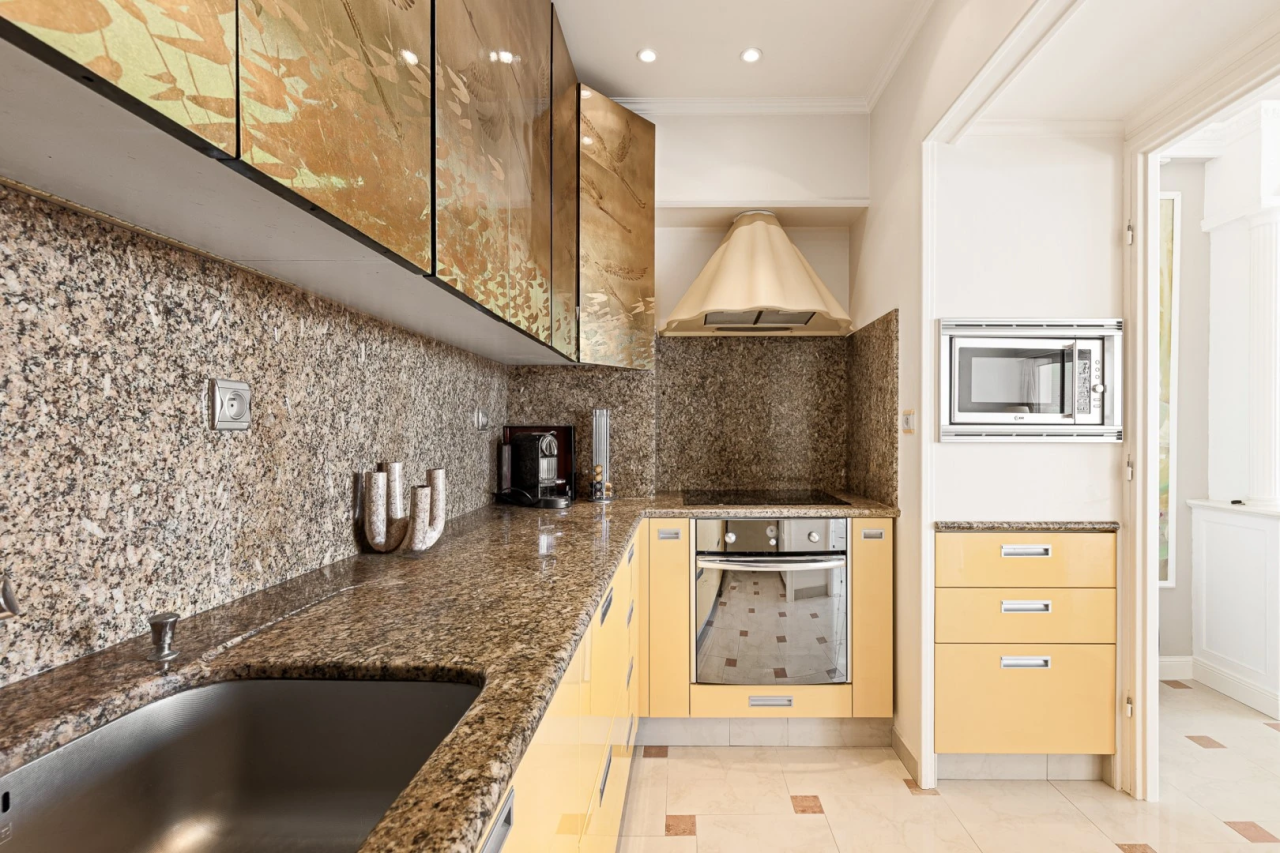 Квартира в Каннах, Франция, 106 м² - фото 13