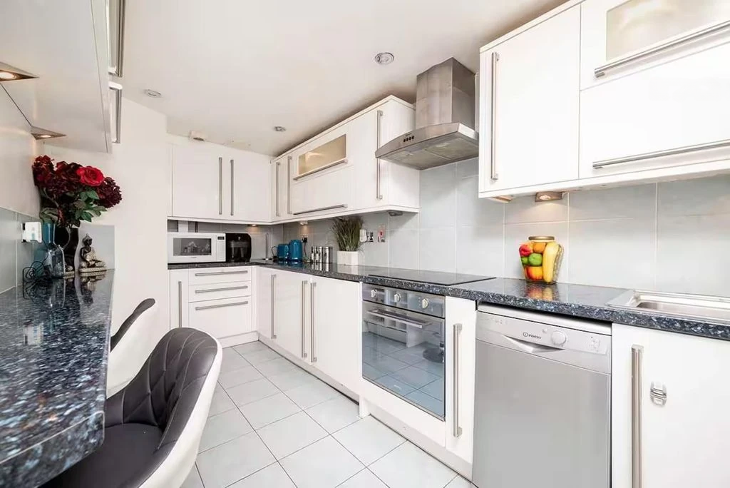 Квартира в Лондоне, Великобритания, 96 м² - фото 13