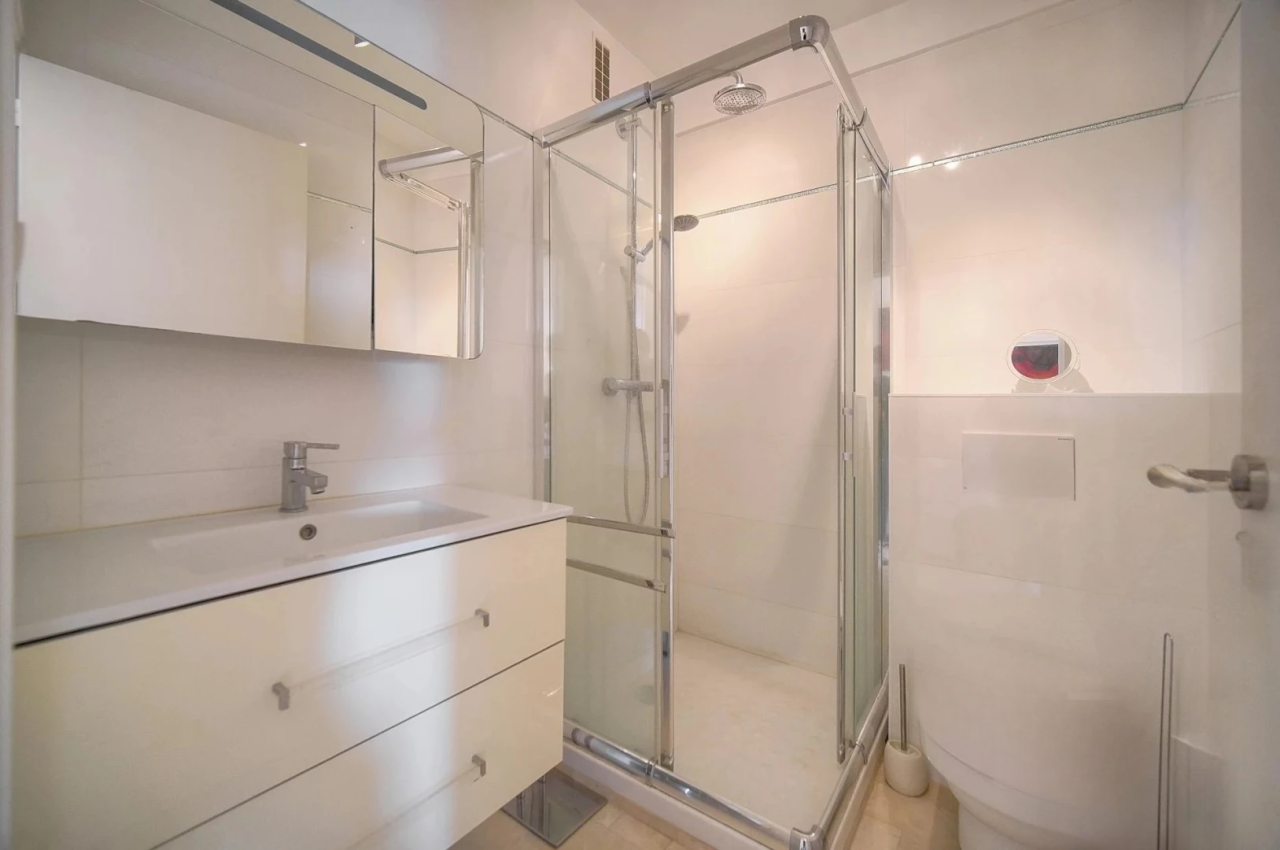 Квартира в Каннах, Франция, 64 м² - фото 14