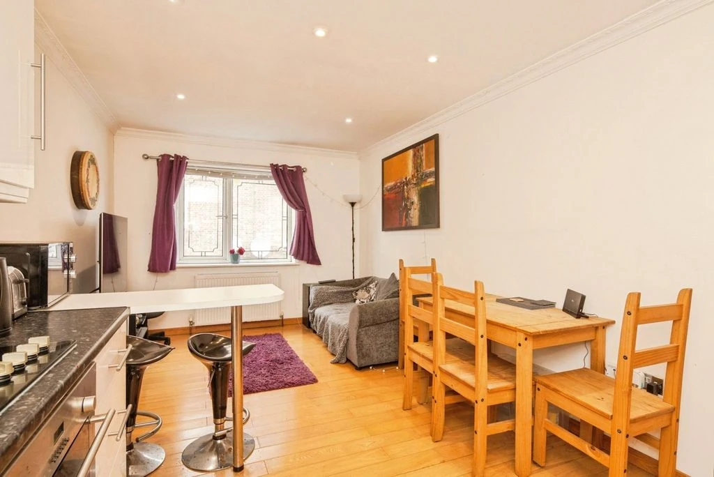 Квартира в Лондоне, Великобритания, 47 м² - фото 14