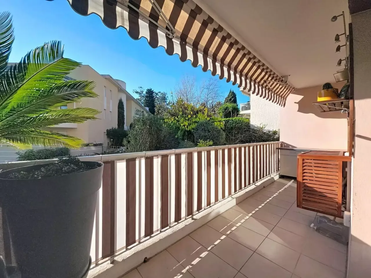 Апартаменты в Каннах, Франция, 93 м² - фото 1