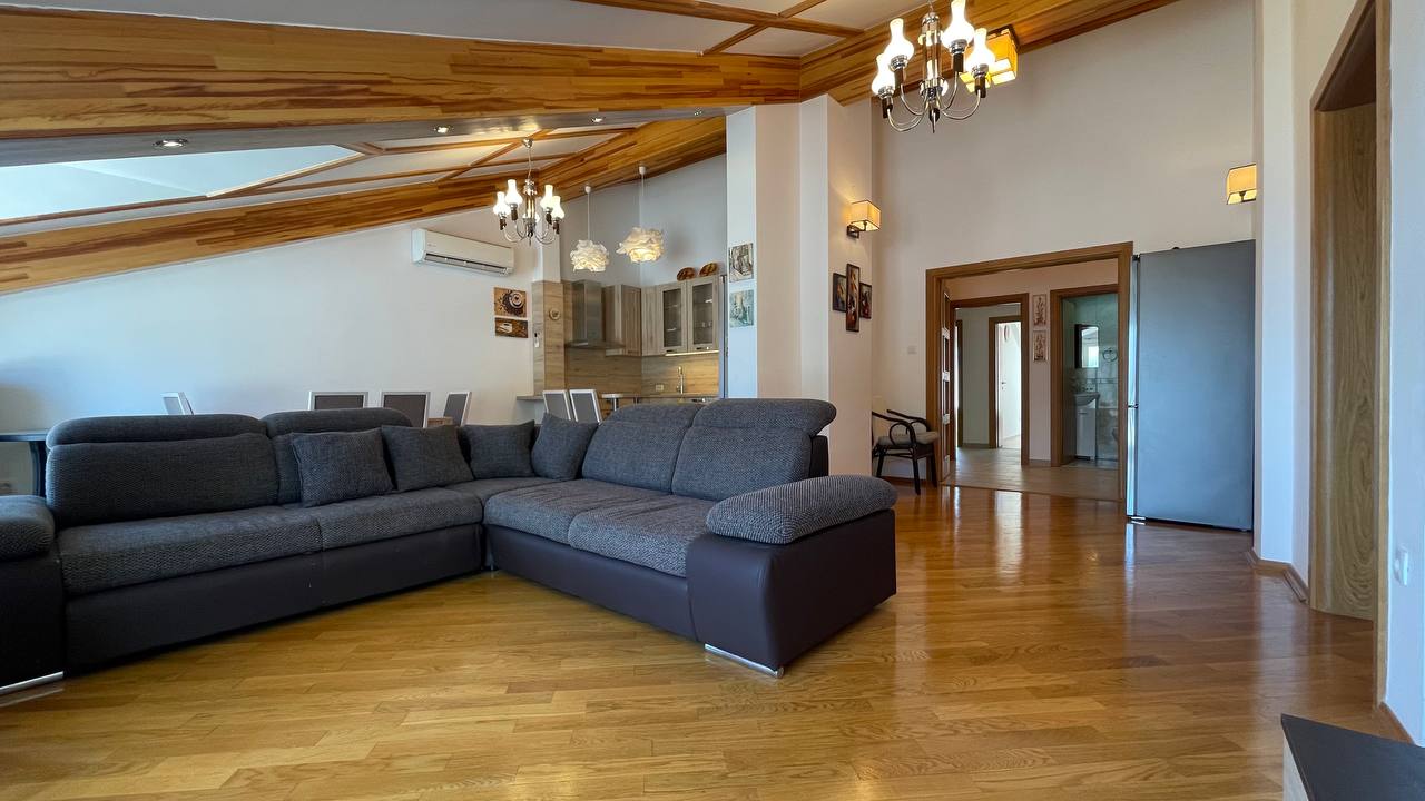 Квартира в Будве, Черногория, 141 м² - фото 10