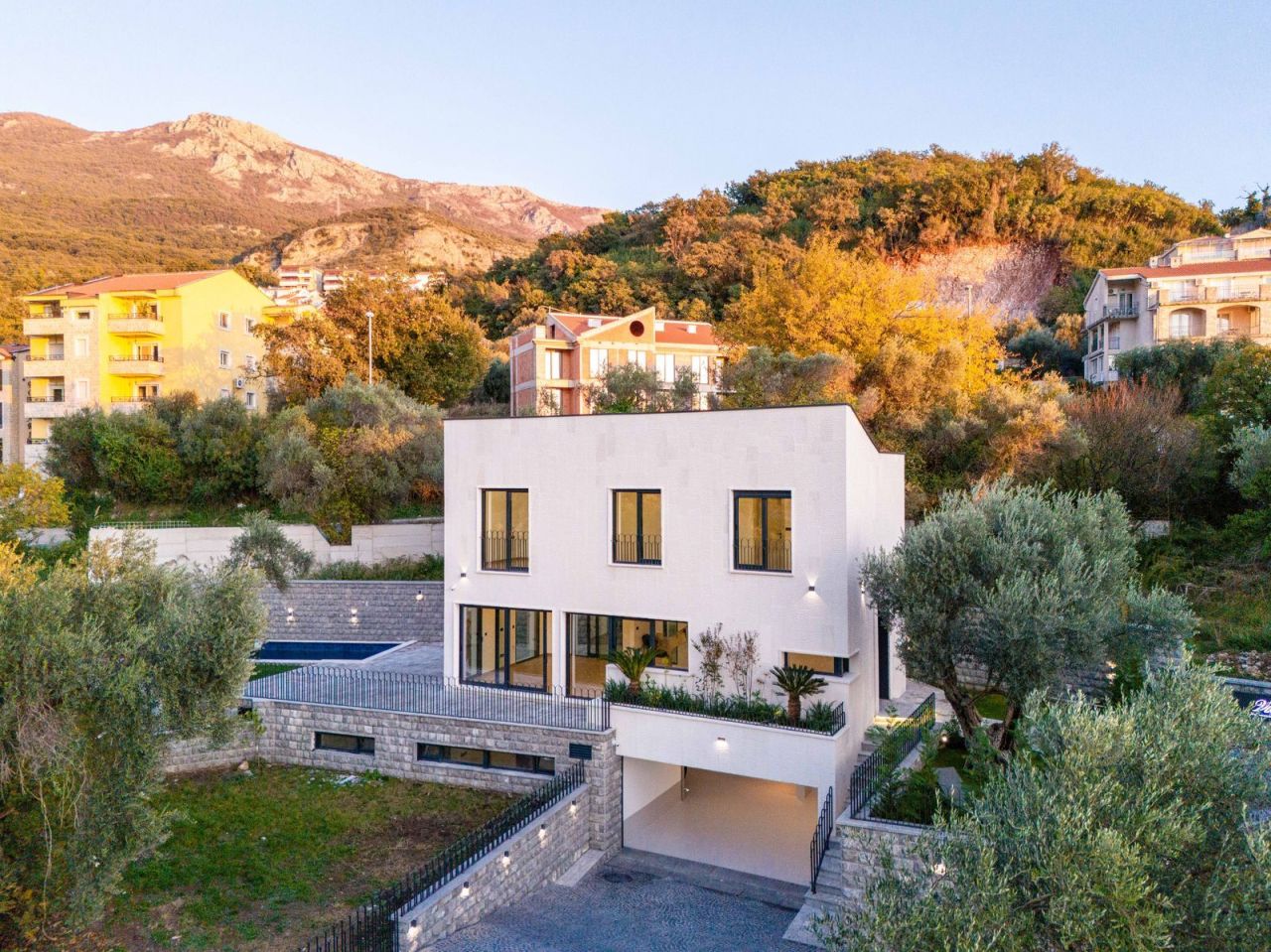 Вилла в Будве, Черногория, 240 м² - фото 10