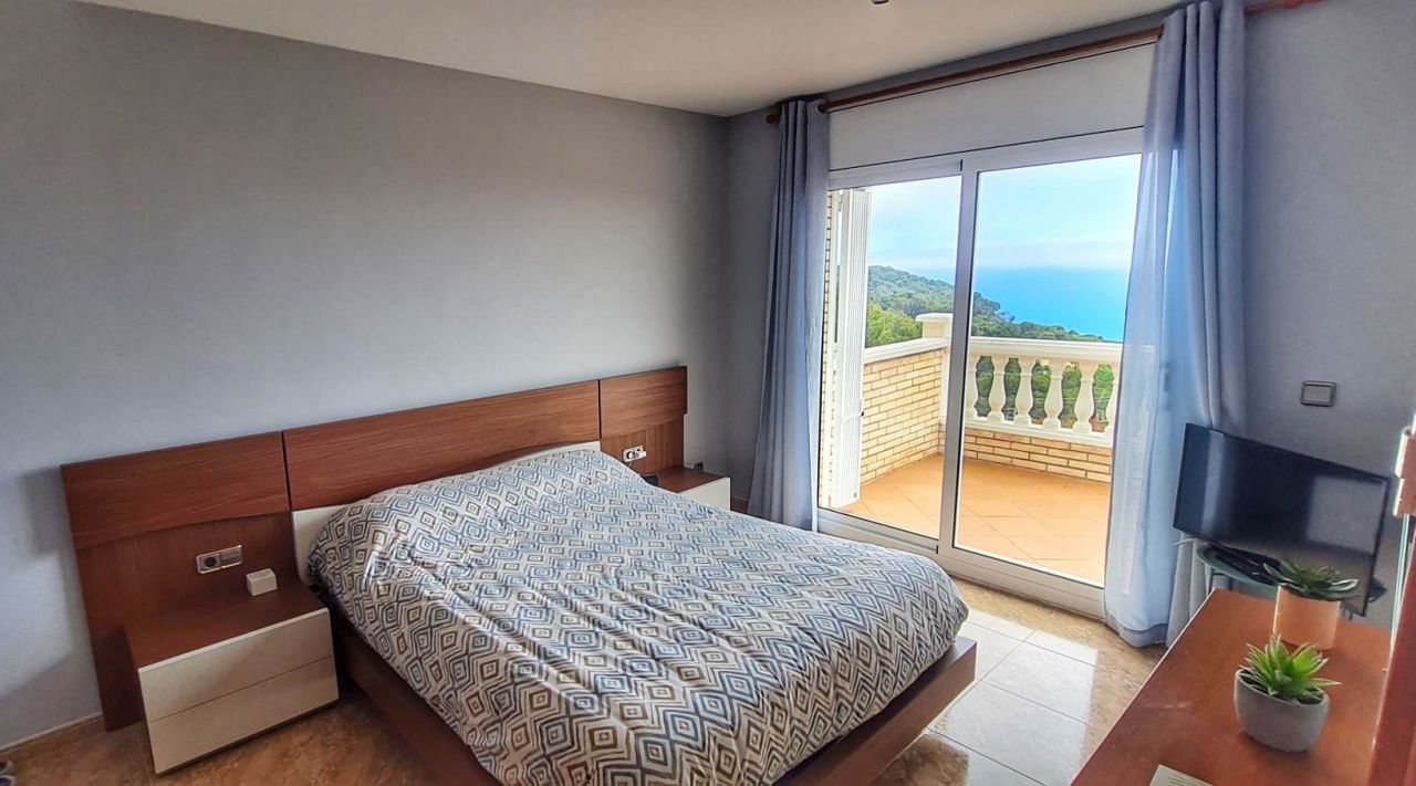 Вилла в Бланесе, Испания, 300 м² - фото 8