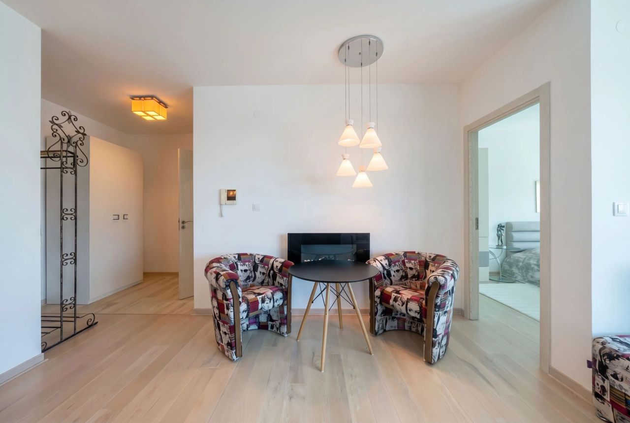 Квартира в Бечичи, Черногория, 84 м² - фото 6