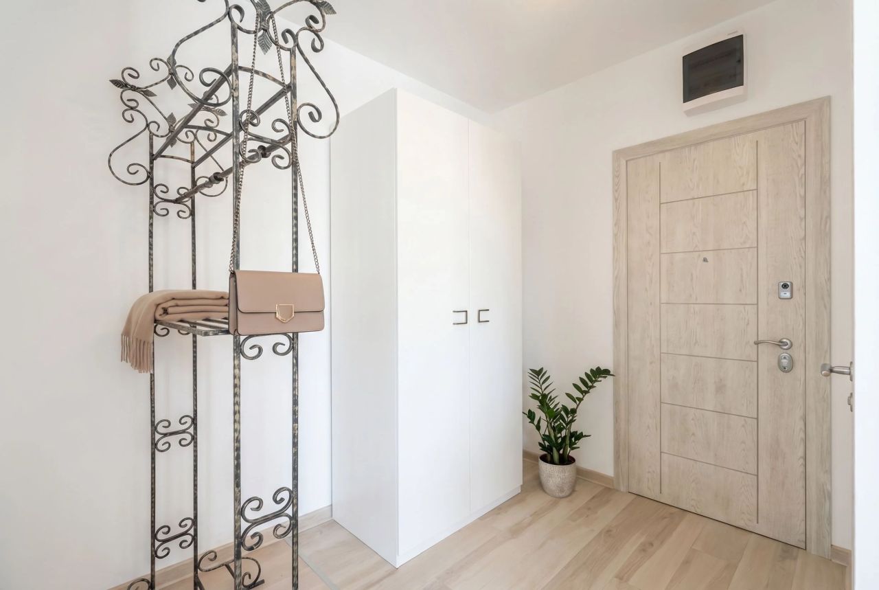 Квартира в Бечичи, Черногория, 84 м² - фото 11