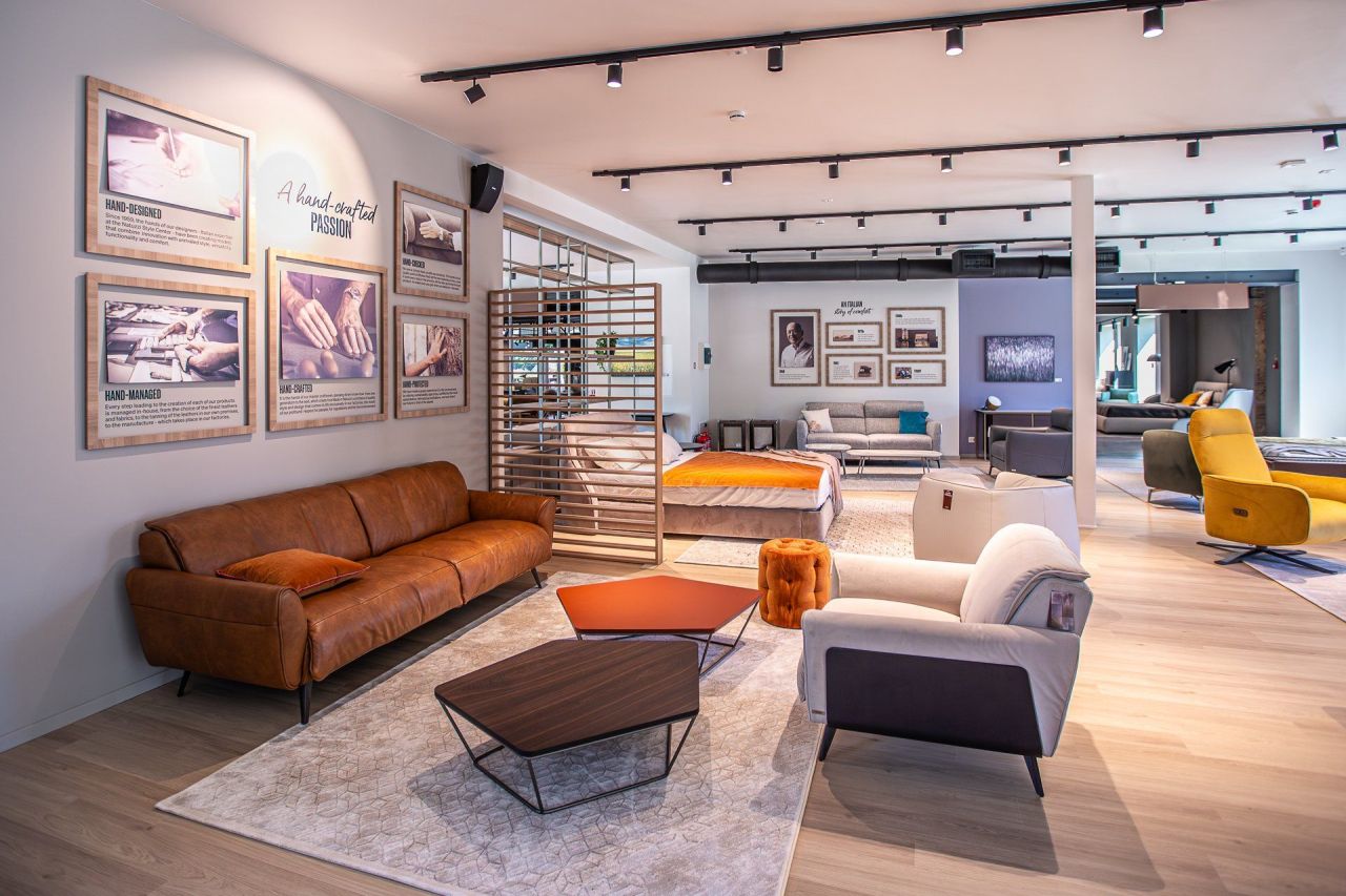 Коммерческая недвижимость в Барселоне, Испания, 432 м² - фото 2