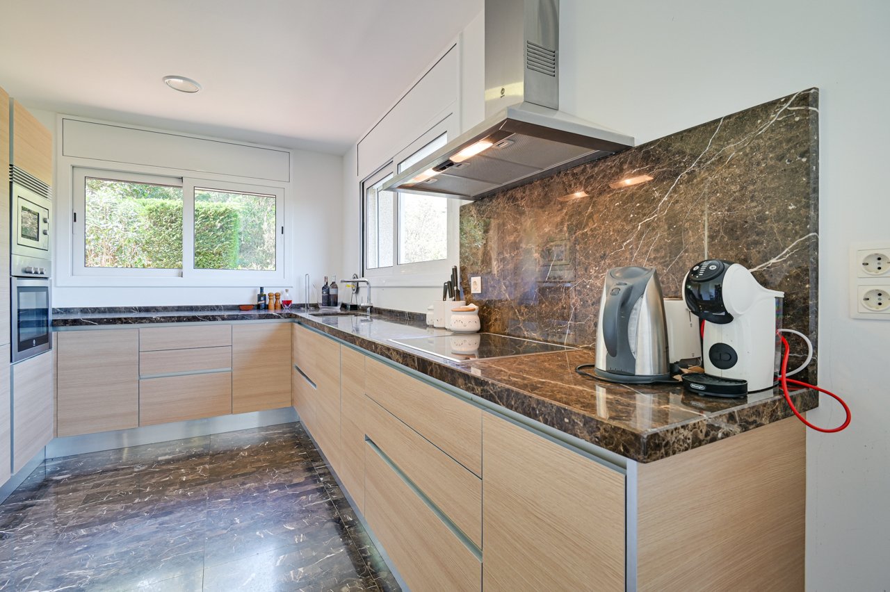 Дом на Коста-Брава, Испания, 447 м² - фото 13