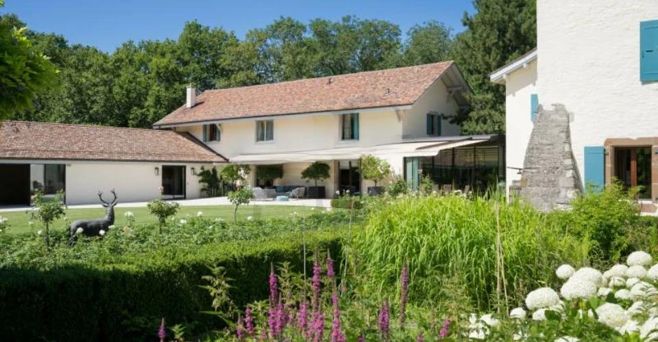 Квартира в Женеве, Швейцария, 1 020 м² - фото 1