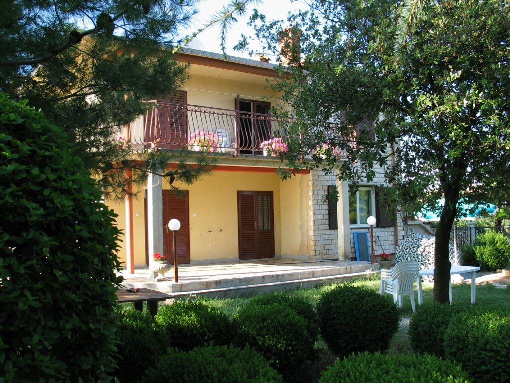 Дом в Бртонигле, Хорватия, 330 м² - фото 1
