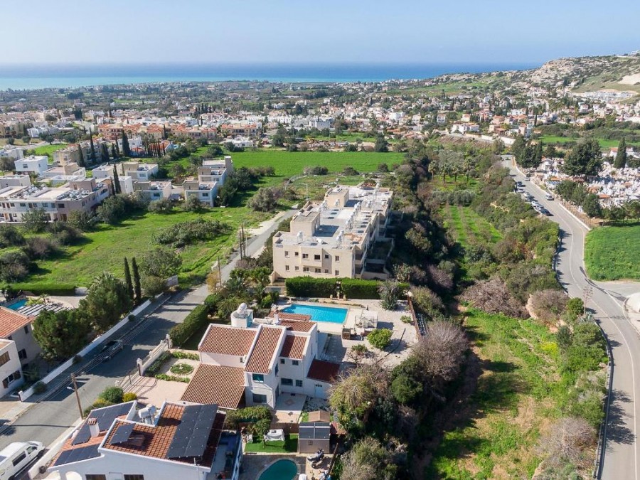 Коммерческая недвижимость в Пафосе, Кипр - фото 1