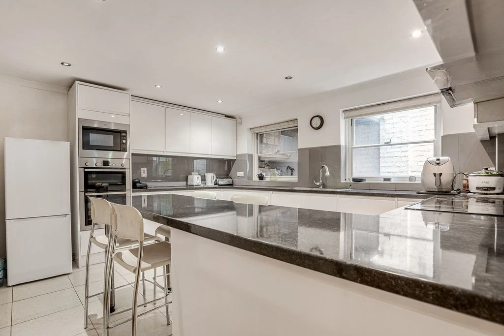 Квартира в Лондоне, Великобритания, 215 м² - фото 8