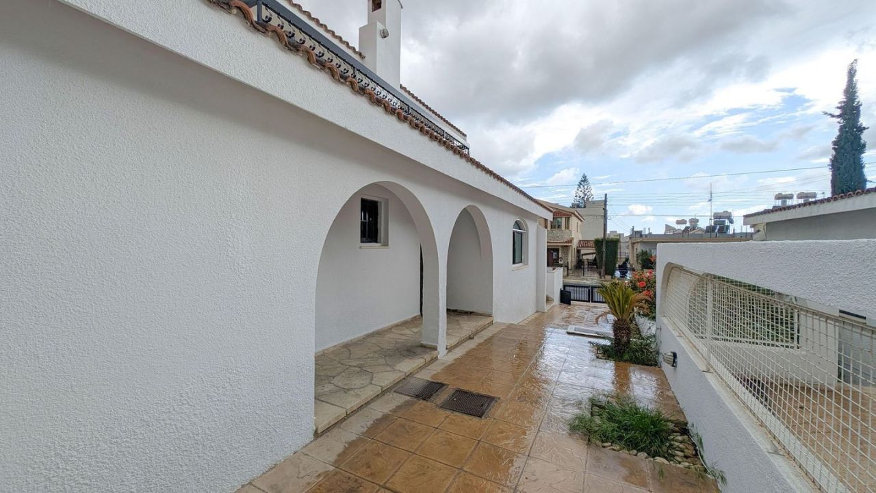 Вилла в Лимасоле, Кипр, 332 м² - фото 4