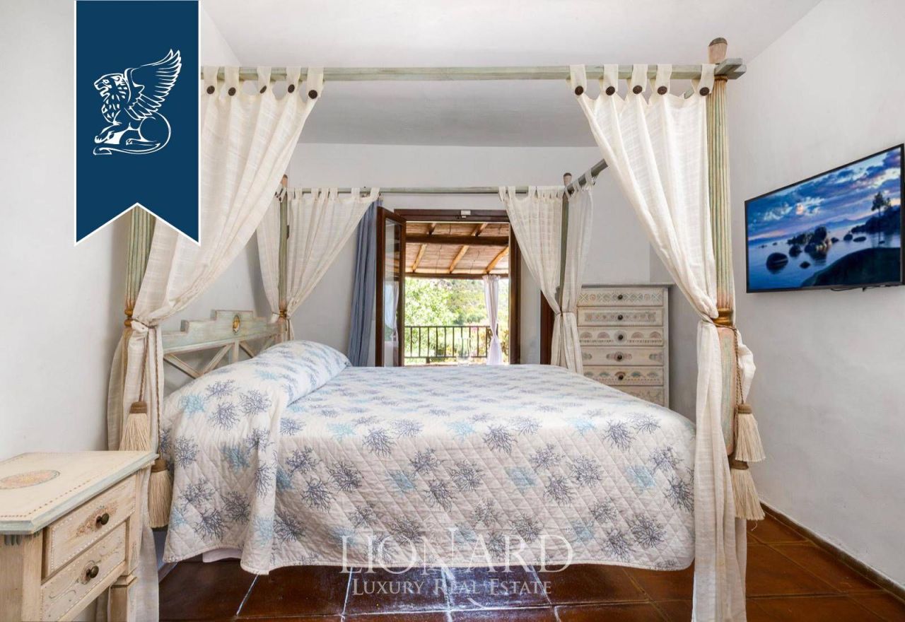 Вилла в Порто Черво, Италия, 230 м² - фото 17