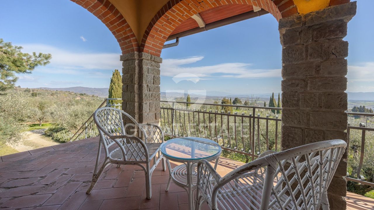 Дом Monte San Savino, Италия, 215 м² - фото 8