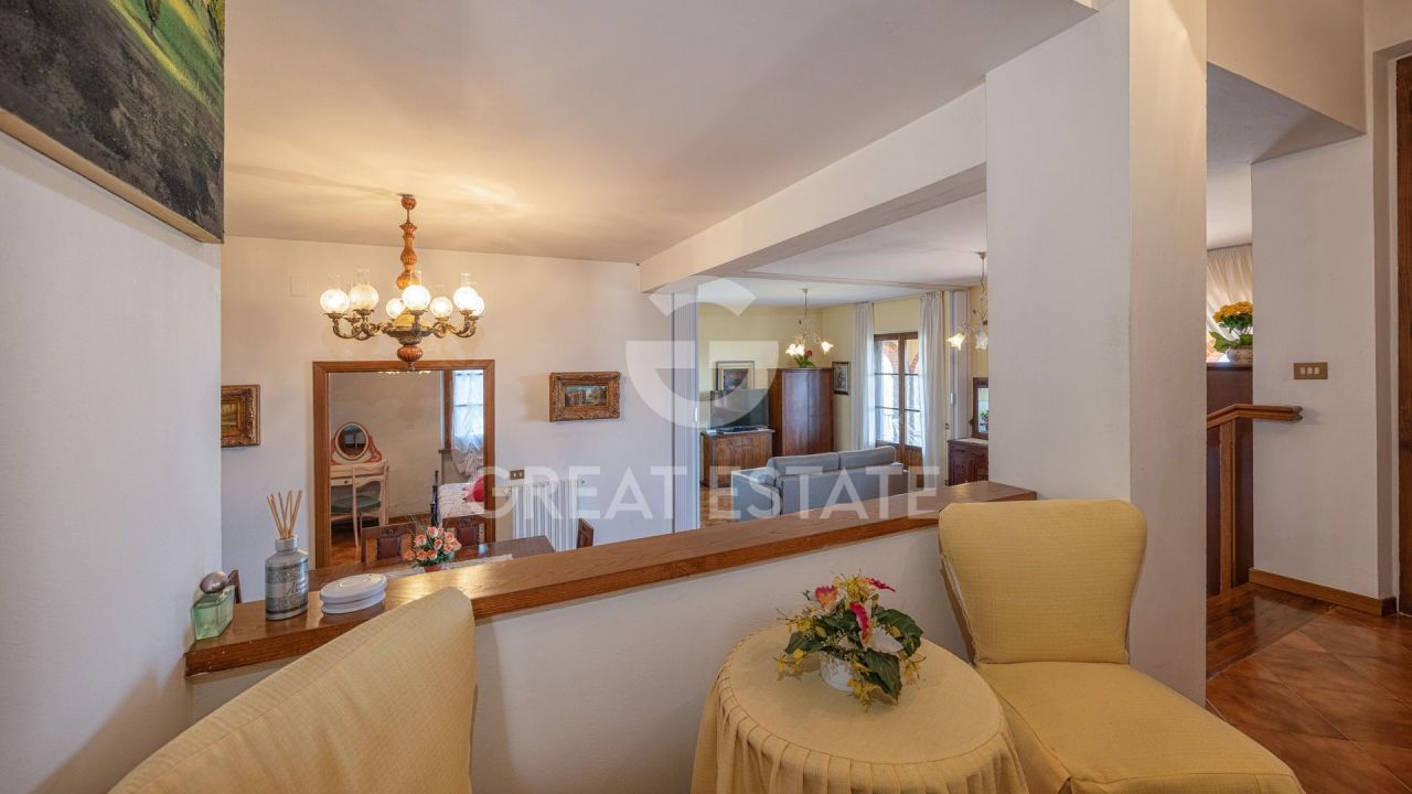 Дом Monte San Savino, Италия, 215 м² - фото 14