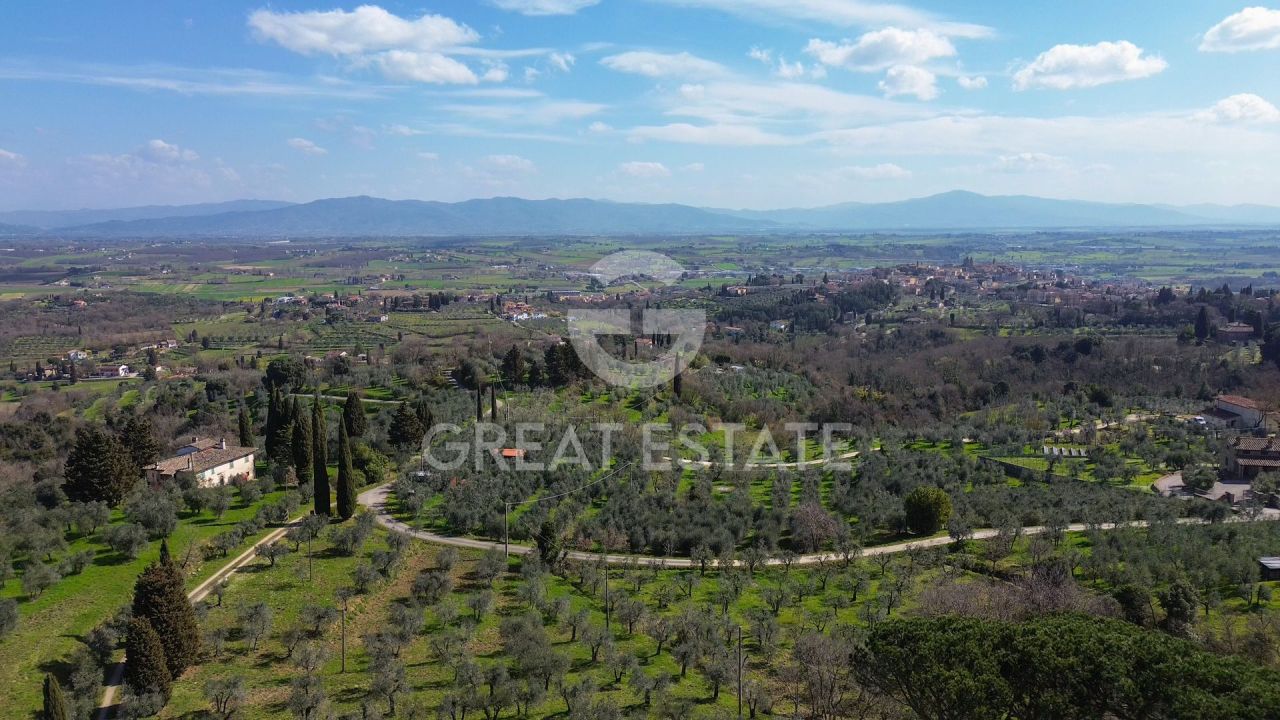 Дом Monte San Savino, Италия, 215 м² - фото 18