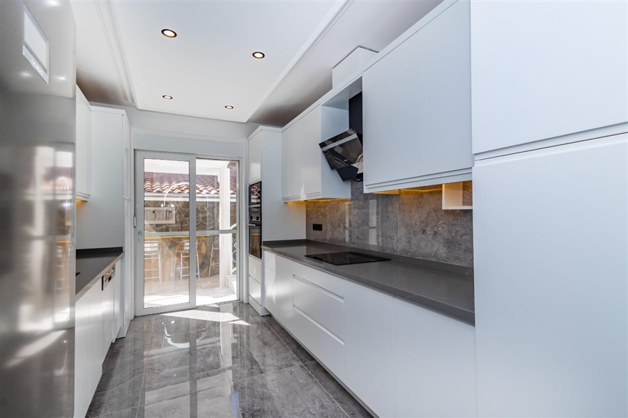 Вилла в Алании, Турция, 220 м² - фото 9