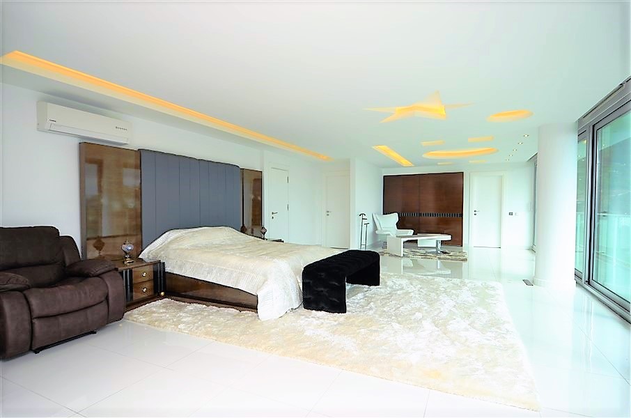 Вилла в Алании, Турция, 366 м² - фото 15