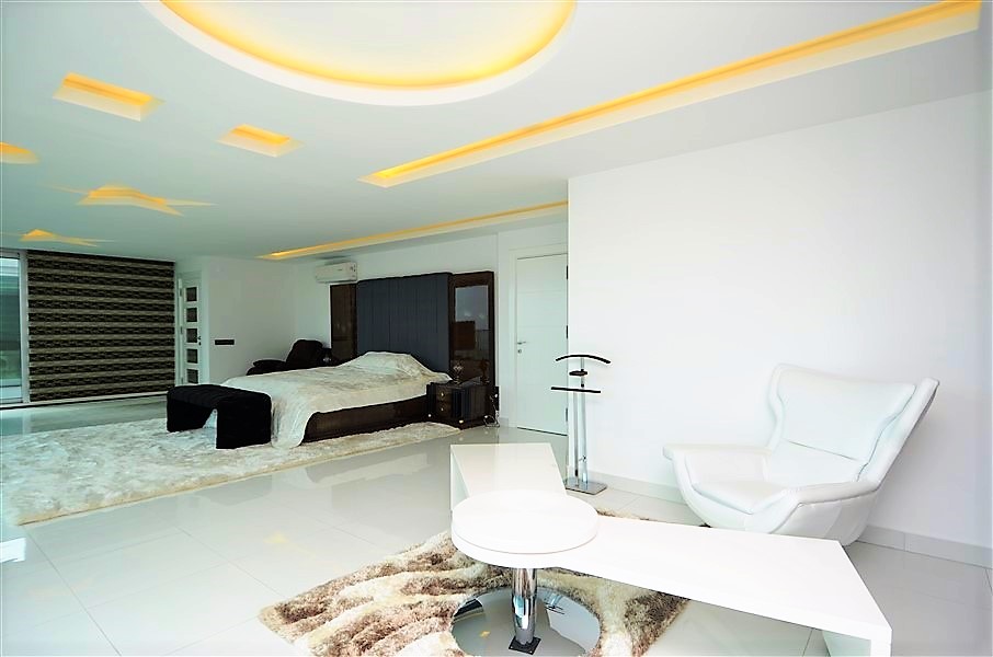 Вилла в Алании, Турция, 366 м² - фото 16