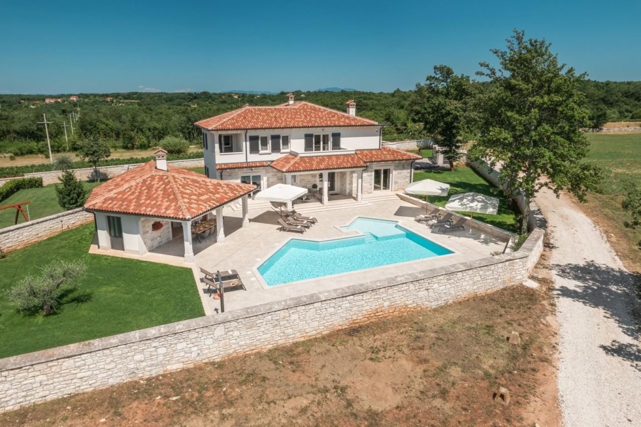 Вилла в Тиняне, Хорватия, 356 м² - фото 2