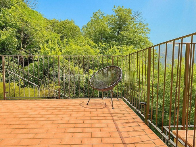Апартаменты в Варенне, Италия, 114 м² - фото 6