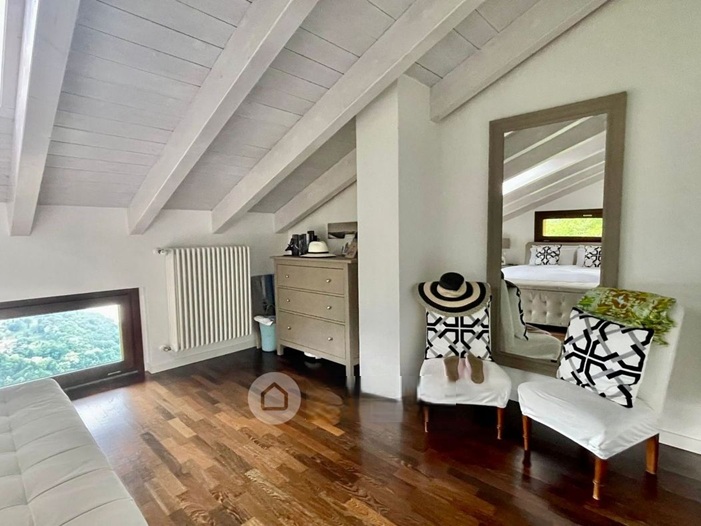 Апартаменты в Варенне, Италия, 114 м² - фото 10