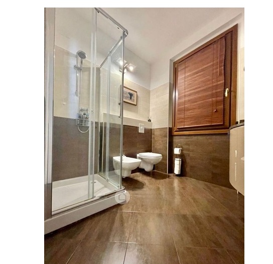 Апартаменты в Варенне, Италия, 114 м² - фото 11