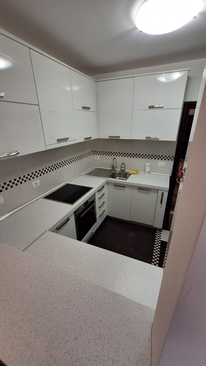 Квартира в Будве, Черногория, 105 000 м² - фото 3