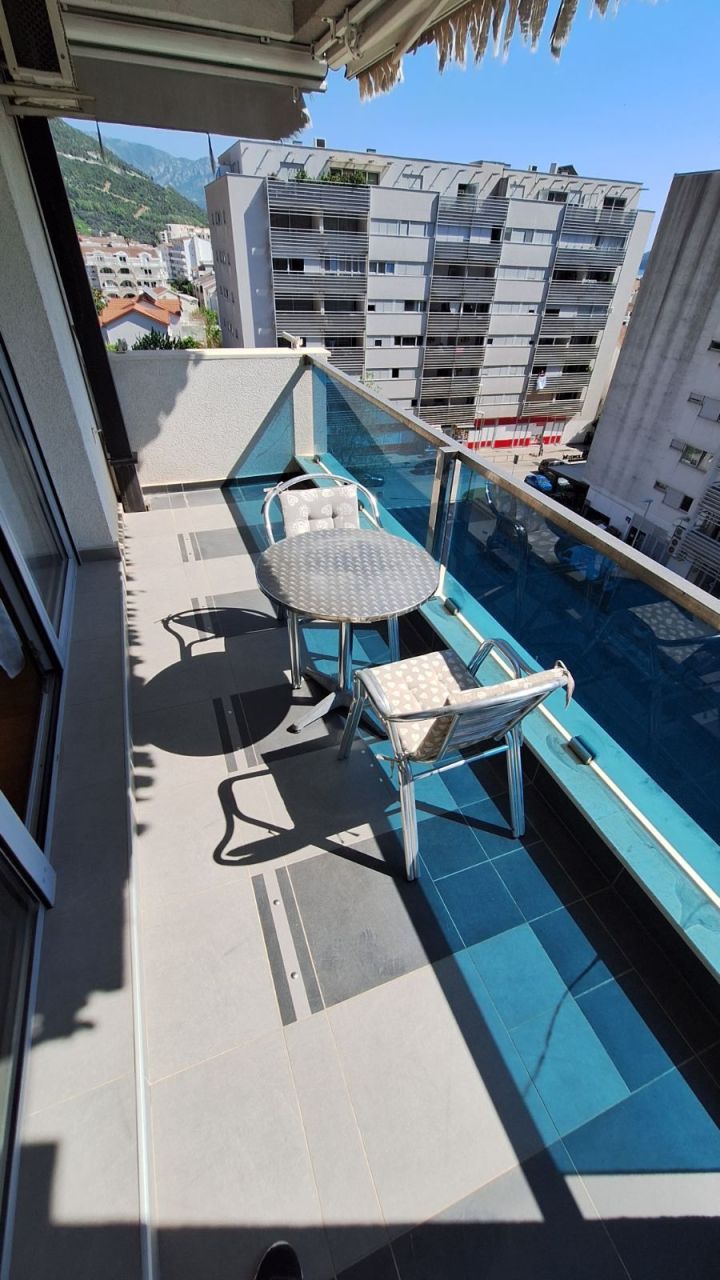 Квартира в Будве, Черногория, 105 000 м² - фото 9