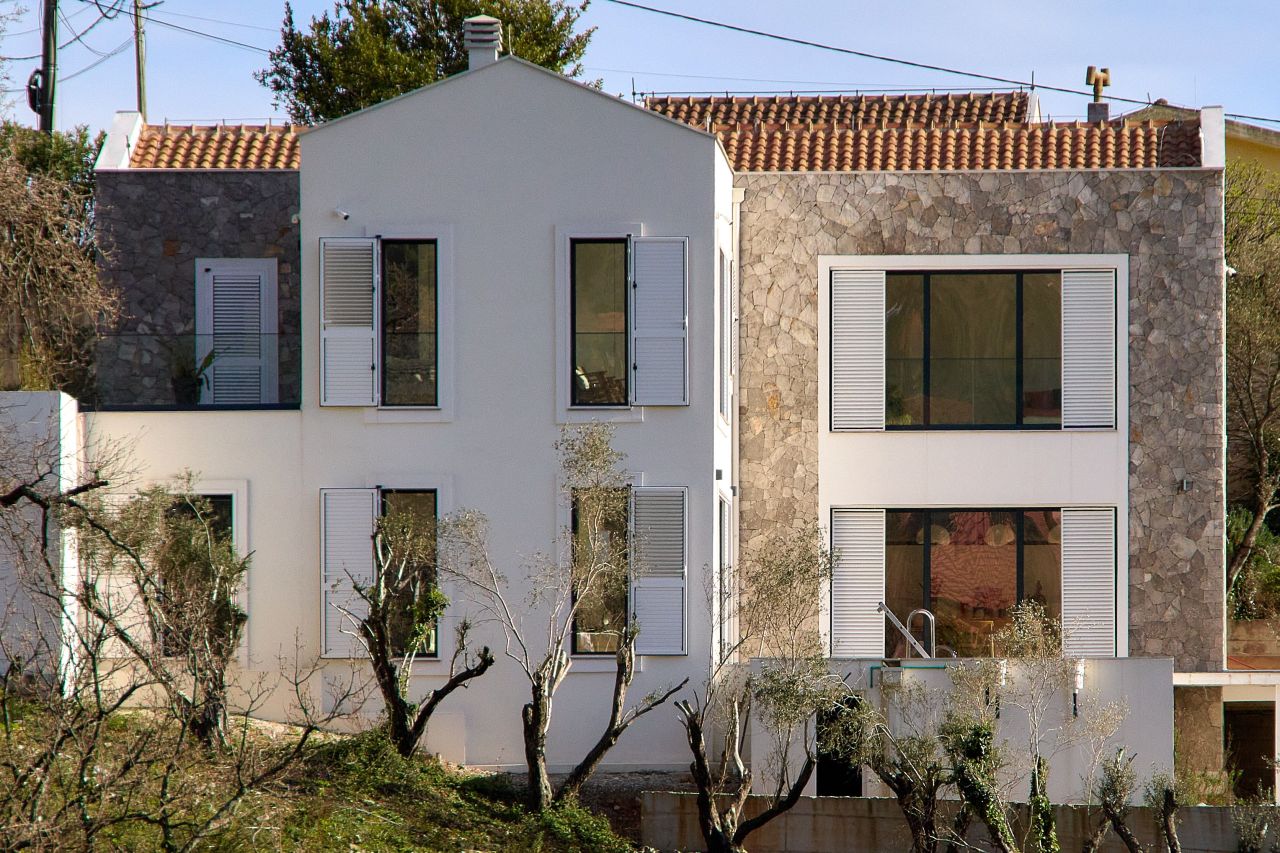 Вилла в Тивате, Черногория, 199 м² - фото 1