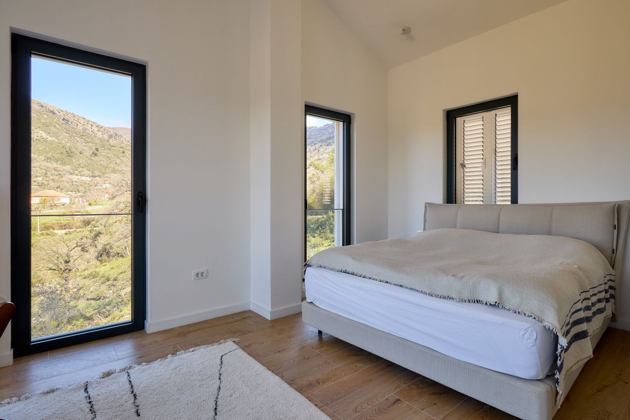 Вилла в Тивате, Черногория, 199 м² - фото 12