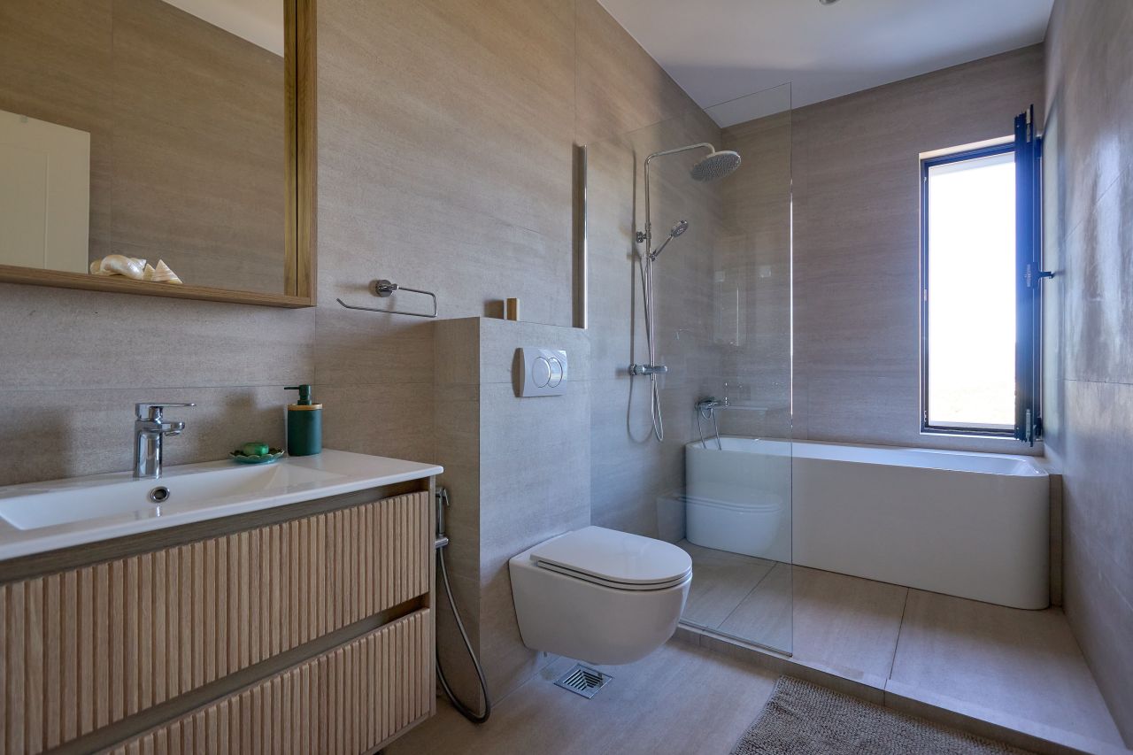 Вилла в Тивате, Черногория, 199 м² - фото 16