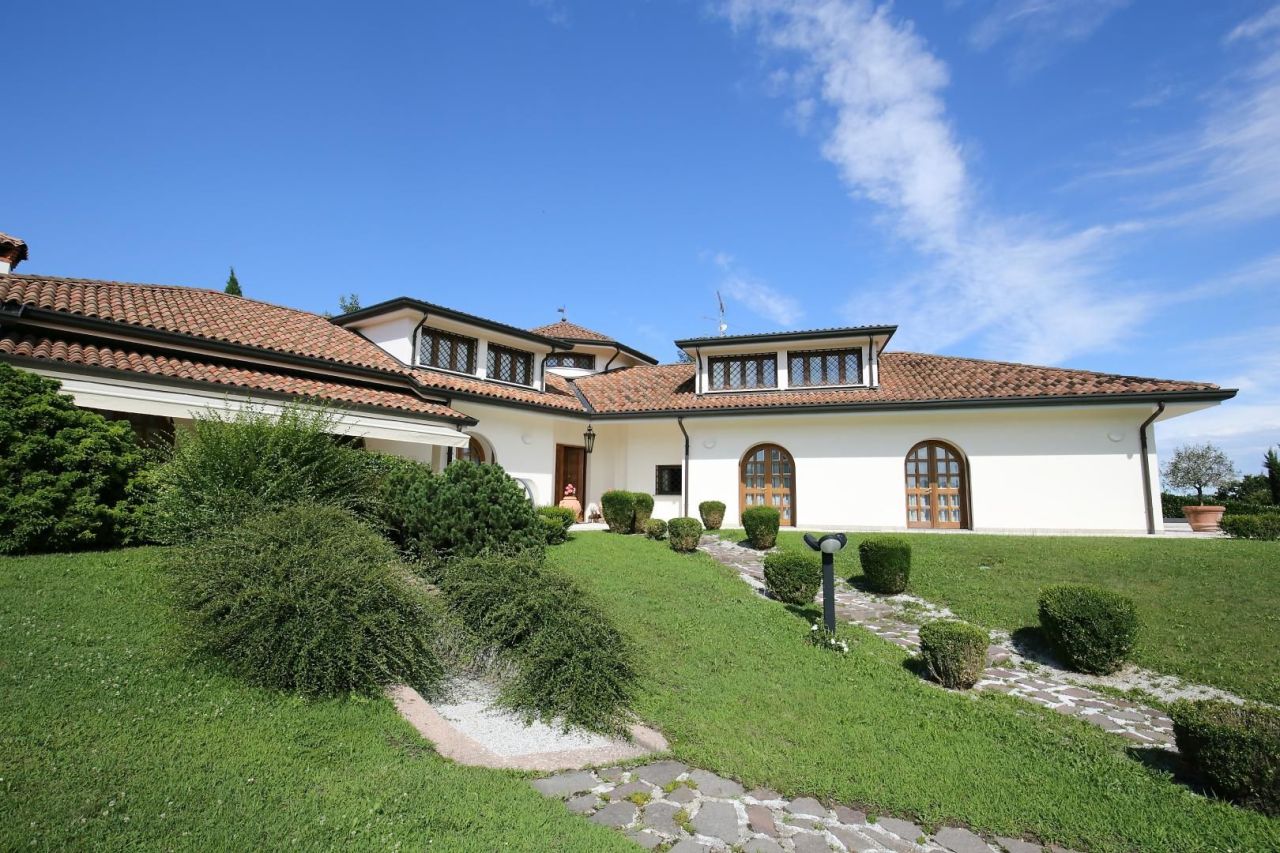 Вилла Fagagna, Италия, 746 м² - фото 4