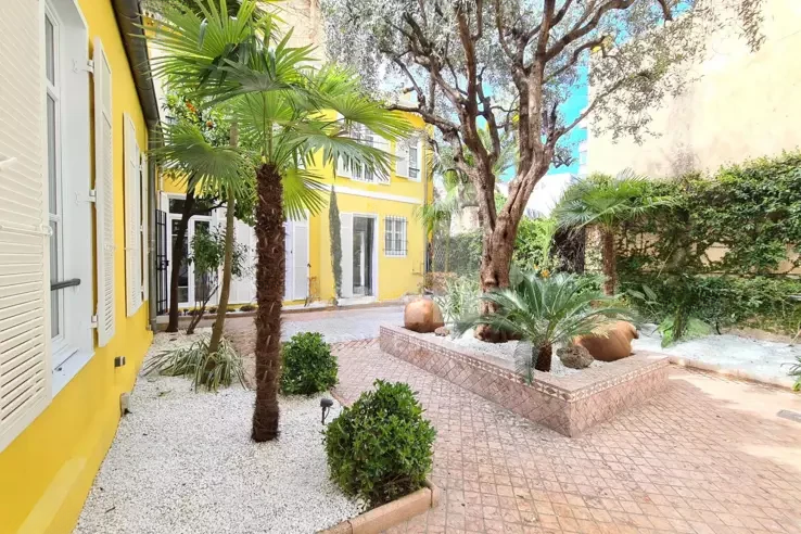 Квартира в Каннах, Франция, 131 м² - фото 1