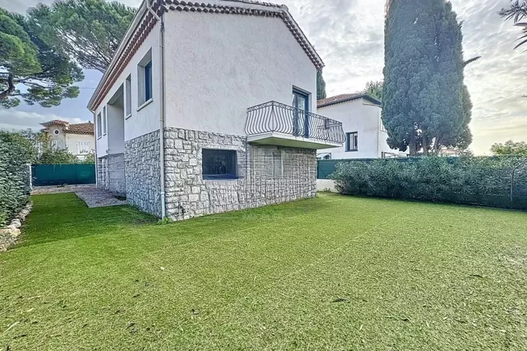 Квартира в Каннах, Франция, 128 м² - фото 1