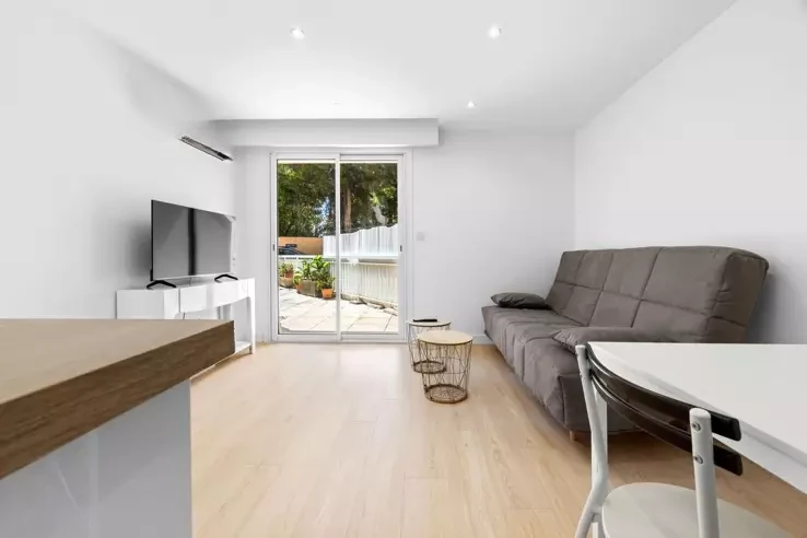 Квартира в Каннах, Франция, 25 м² - фото 1